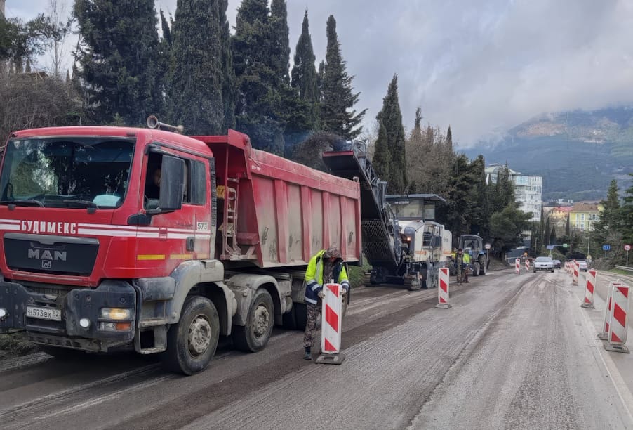 В Республике Крым начался ремонт 8 км трассы Ялта – Севастополь